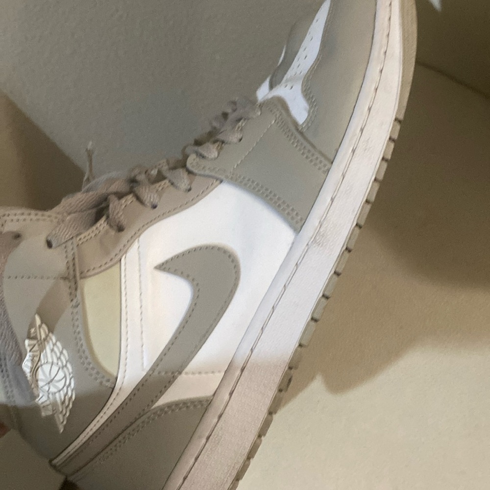 Air Jordan 1s grey